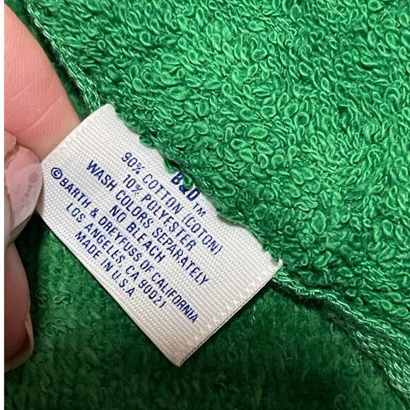 Vintage Two NEW Embroidered Shamrock Irish Facecloths and Green Lace Handtowels - Picture 5 of 7